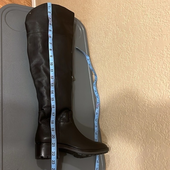 Vince Camuto Jorshie2 Wide Calf Tall Black Leather Boots Size 7M (EU 37.5) - Picture 14 of 15